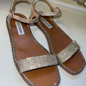 STEVE MADDEN SANDALS!!